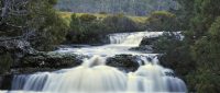 tasmania-trek-waterfall-960